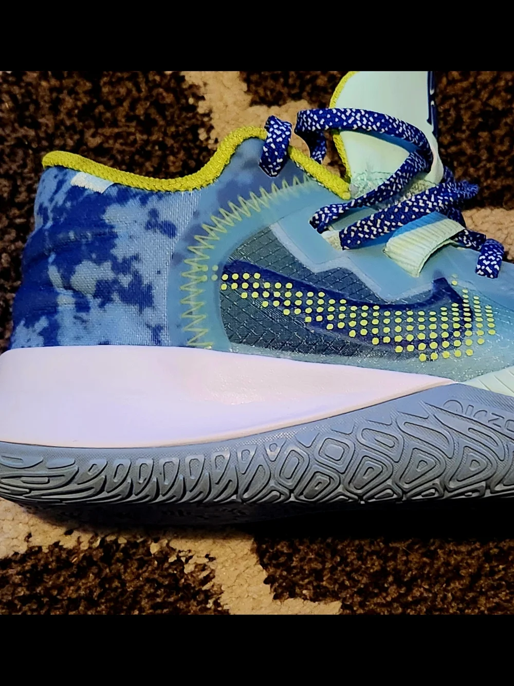 Nike Kids Blue Sneakers with Lime Trim